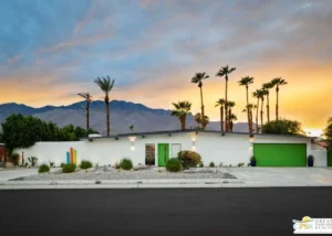 695 N Monterey Rd, Palm Springs, CA